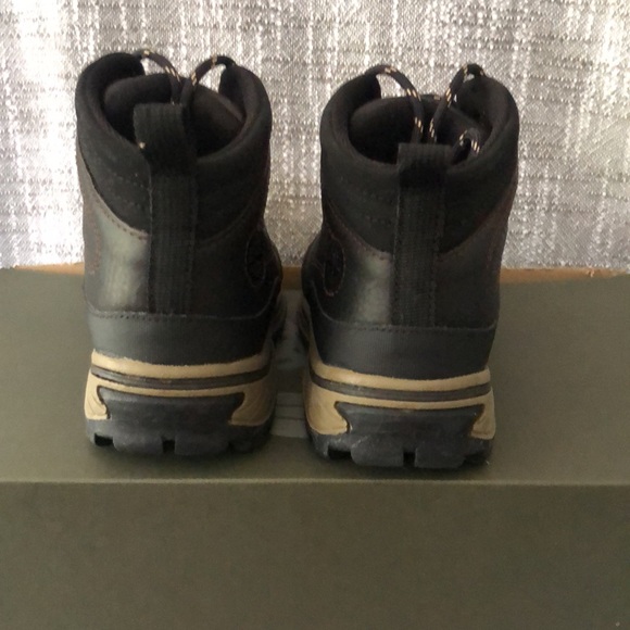Boys size 2 timberlands. New with tags. - Picture 3 of 5